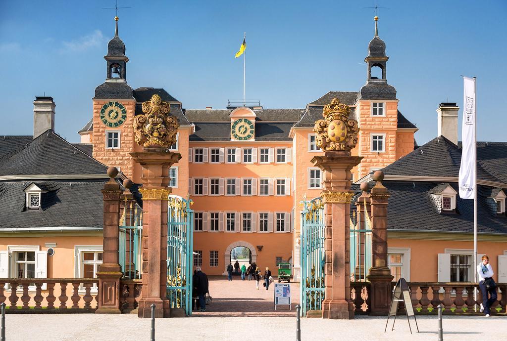 Gaestehaus Am Schloss Schwetzingen Exterior foto